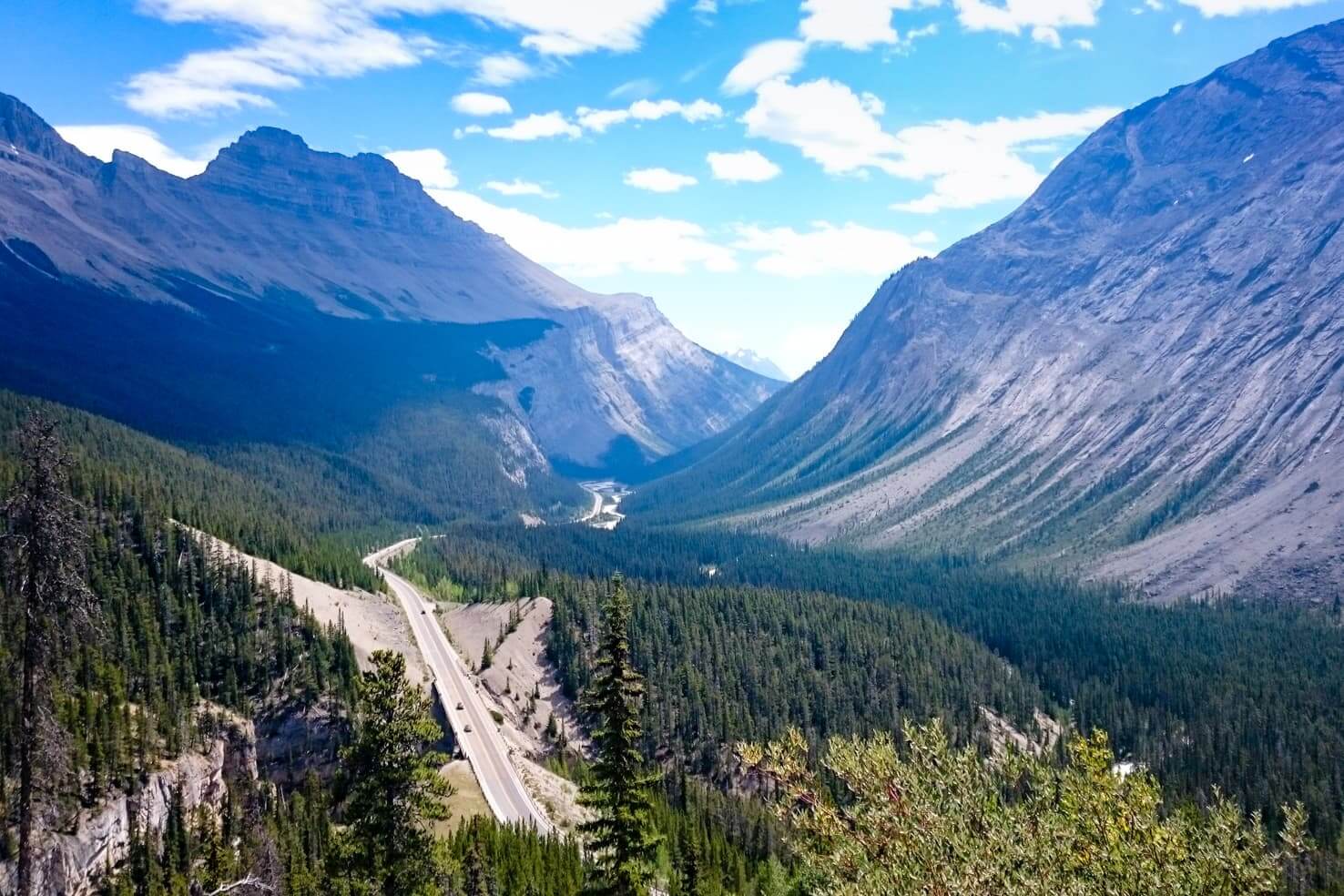 100 best things to do in Banff National Park, Canada - Drive Icefields Parkway