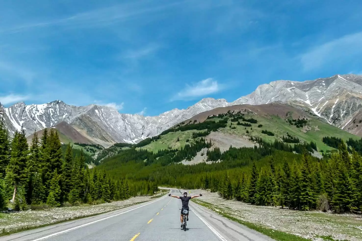 Highwood Pass, biking the highest paved pass in Canada