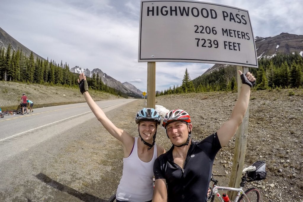 Highwood Pass, biking the highest paved pass in Canada