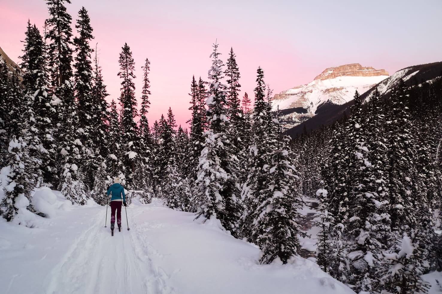 Cross country ski trails in Banff National Park - Shadow Lake