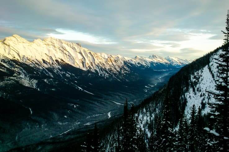Sulphur mountain hike vs. Banff gondola ride
