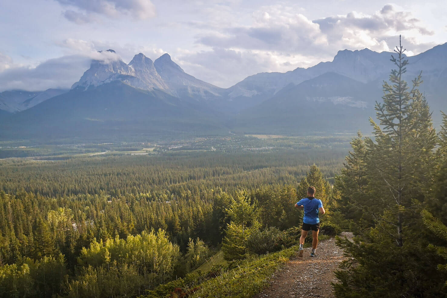 Running with Dirtbag Runners in Canmore