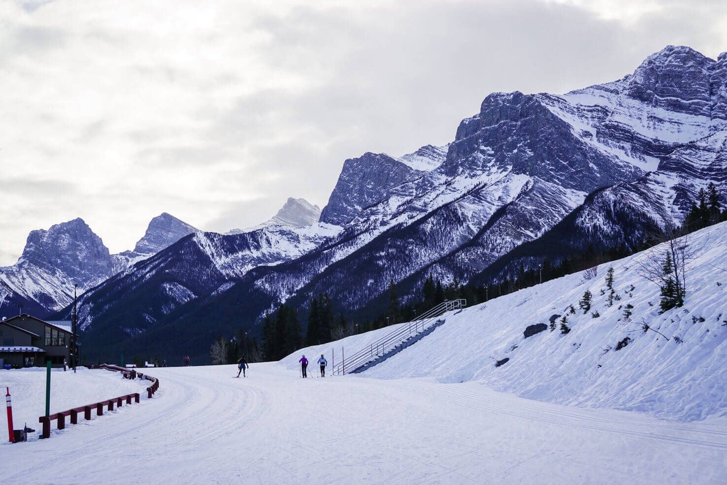 Cross country ski in Canmore Nordic Centre