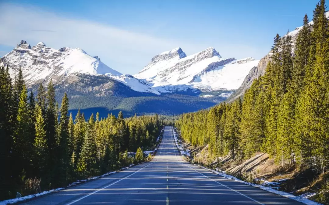 Western Canada road trip from Calgary to Vancouver - road trip on Icefields Parkway