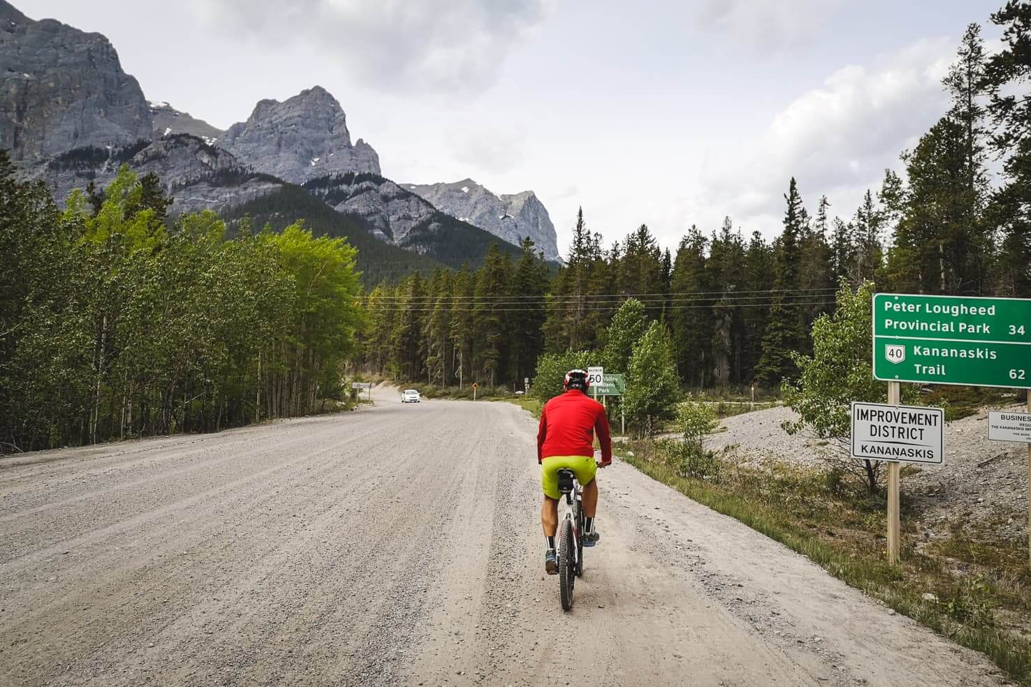 Legacy trail, biking from Banff to Canmore with an adventurous twist