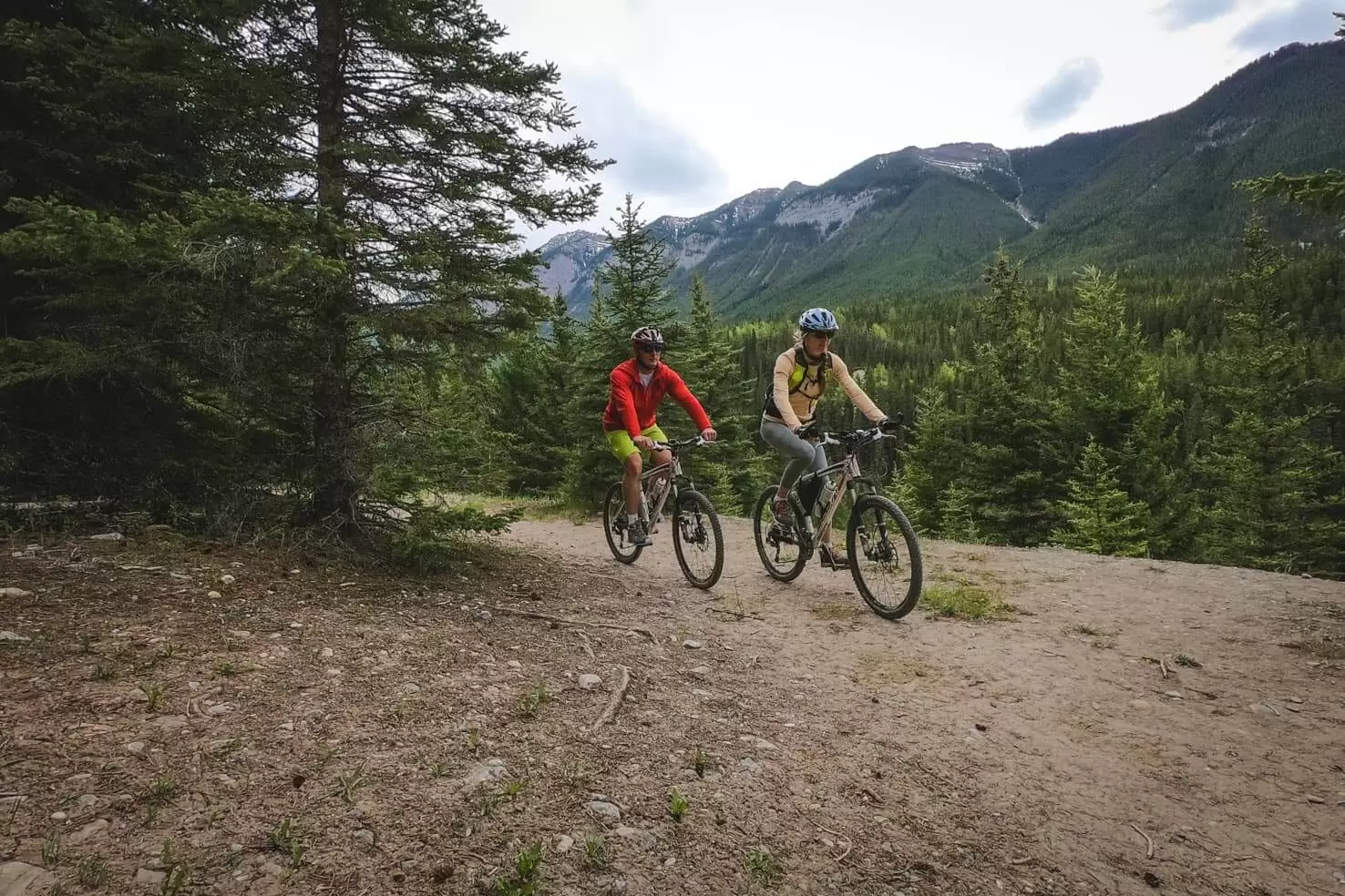 Legacy trail, biking from Banff to Canmore with an adventurous twist