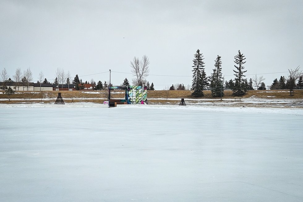Outdoor Skating Rinks in Calgary: A Breakdown of All Options