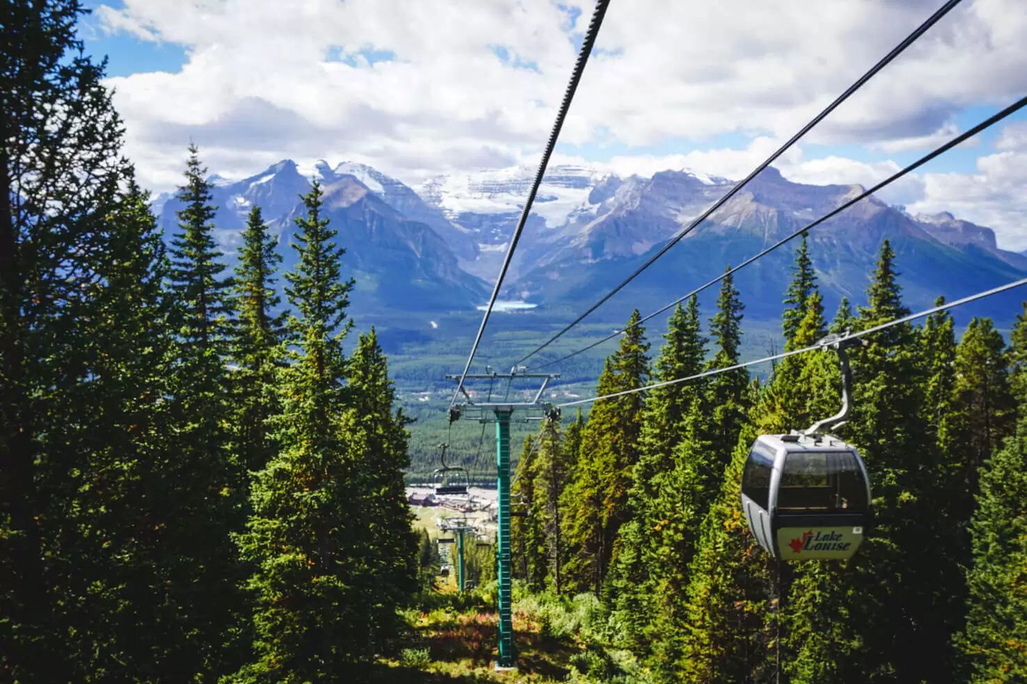 The Ultimate Guide to Lake Louise (The Complete Summer AND Winter Guide)