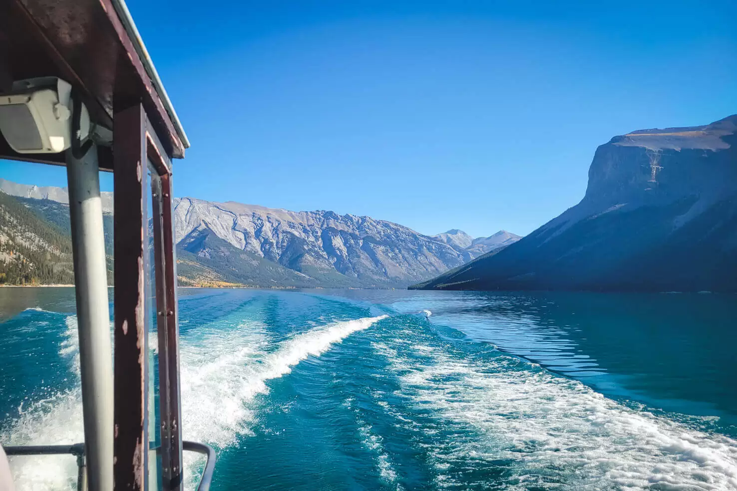 lake minnewanka cruise vs maligne lake cruise